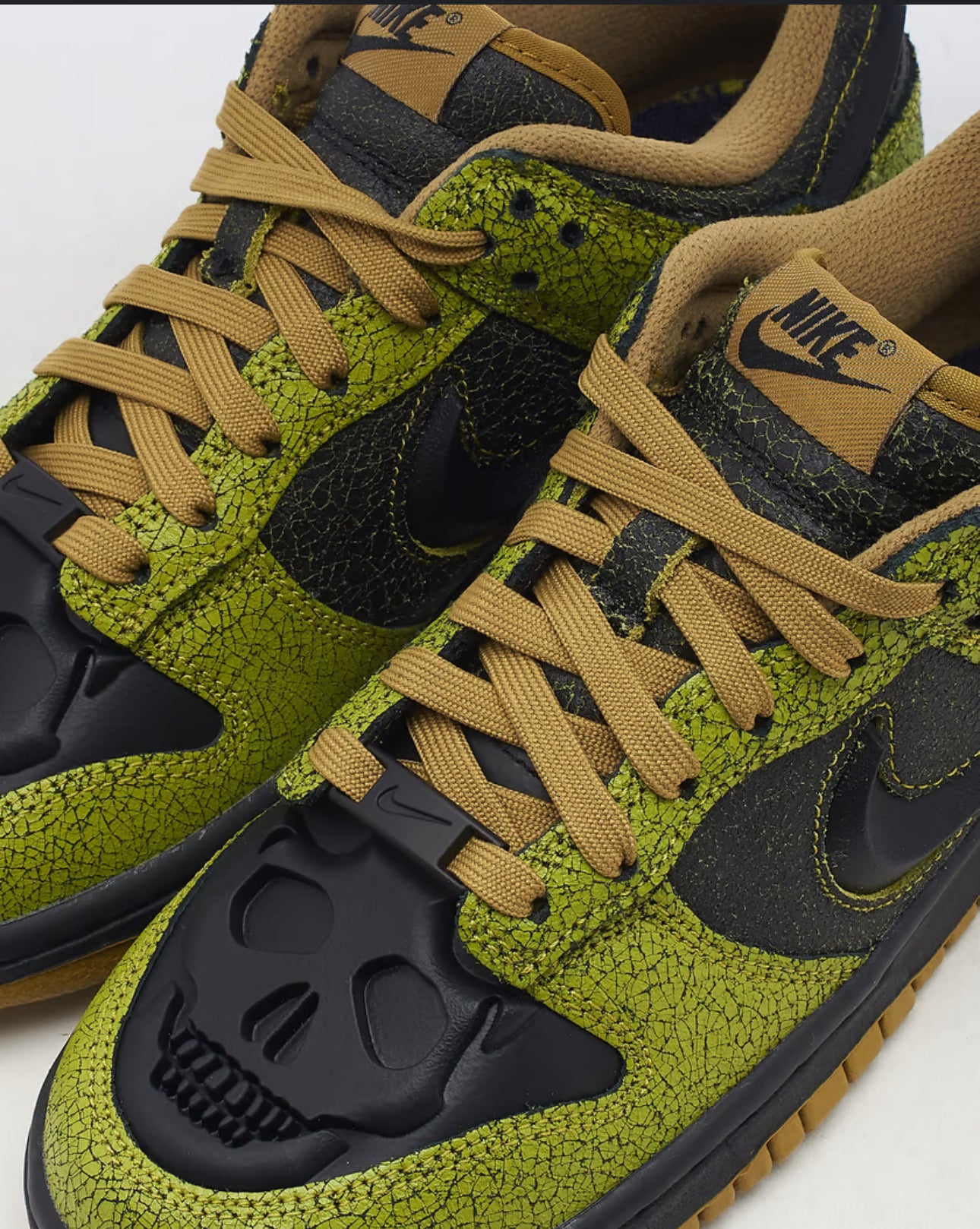 Nike Dunk Low Retro QS